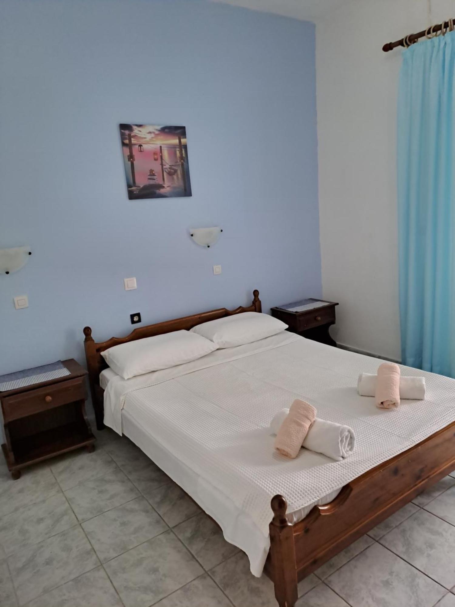 Tony'S Apartments Агиос Георгиос Екстериор снимка