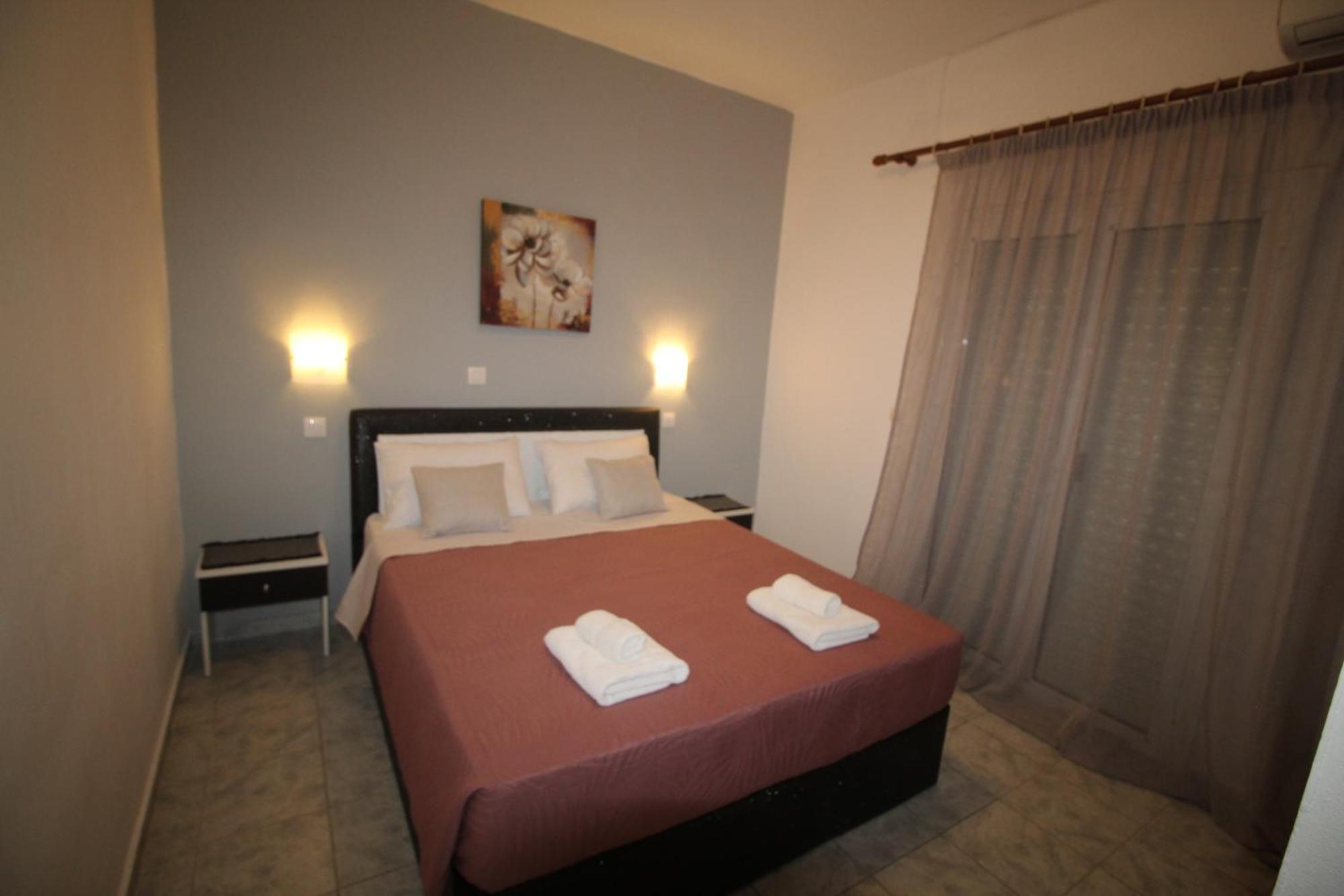 Tony'S Apartments Агиос Георгиос Екстериор снимка