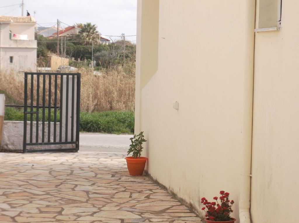 Tony'S Apartments Агиос Георгиос Екстериор снимка